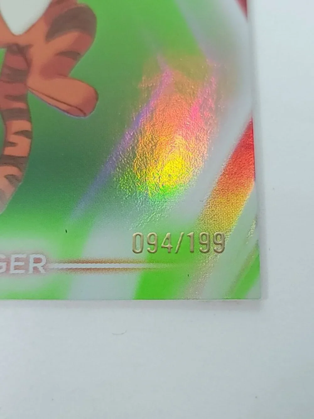 Tigger Topps 2026 Disney Neon Holo Parallel Refractor Limited 094/199 - Picture 2 of 4